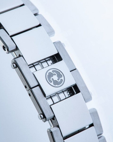 Stainless steel folding buckle with micro-adjustment